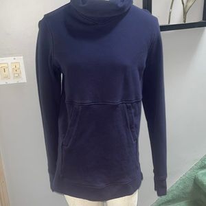 Lululemon Turtleneck pull over Sweater